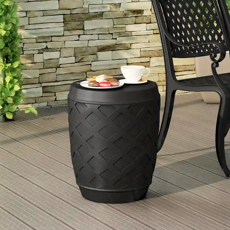 Table d'appoint contemporaine en béton avec motif ajouré, noire