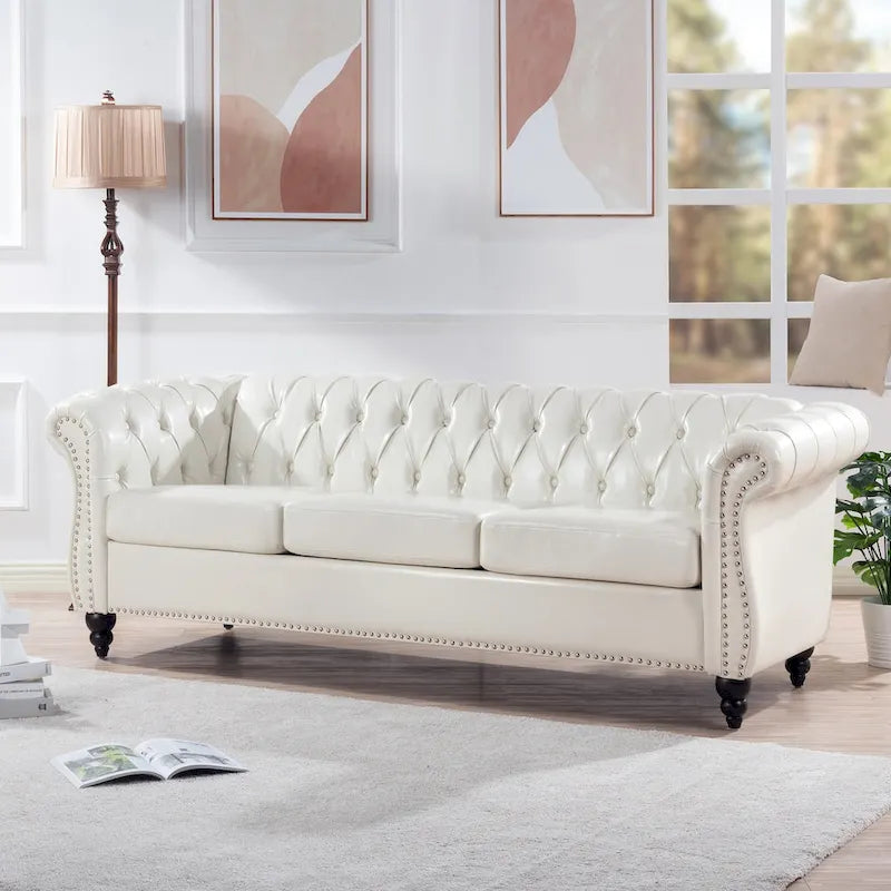 Élégant et classique canapé Chesterfield trois places de 84,65 po en cuir PU avec accoudoirs roulés - Pieds robustes en bouleau, revêtement doux